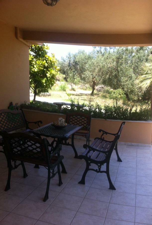 Menegata Garden Home Аргостолион Екстериор снимка
